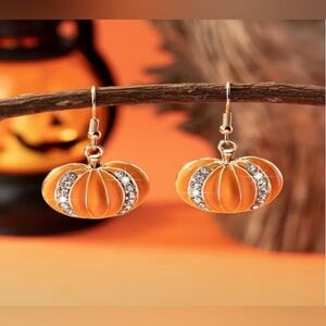 ♥️ E 5 / $20 Chic Pumpkin Dangle Earrings in Orange and Gold